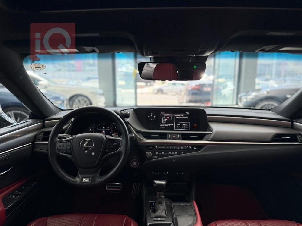 لكزس ES